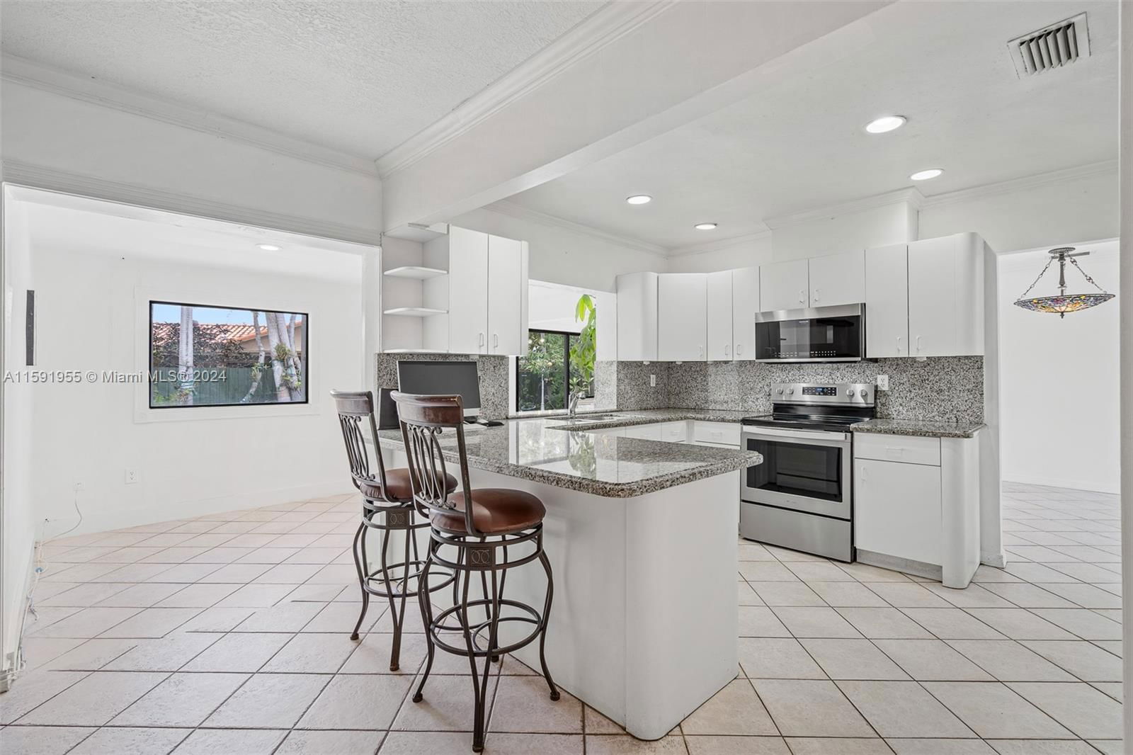 Real estate property located at 9111 12th St, Miami-dade, Westgate Gdns, Miami, FL