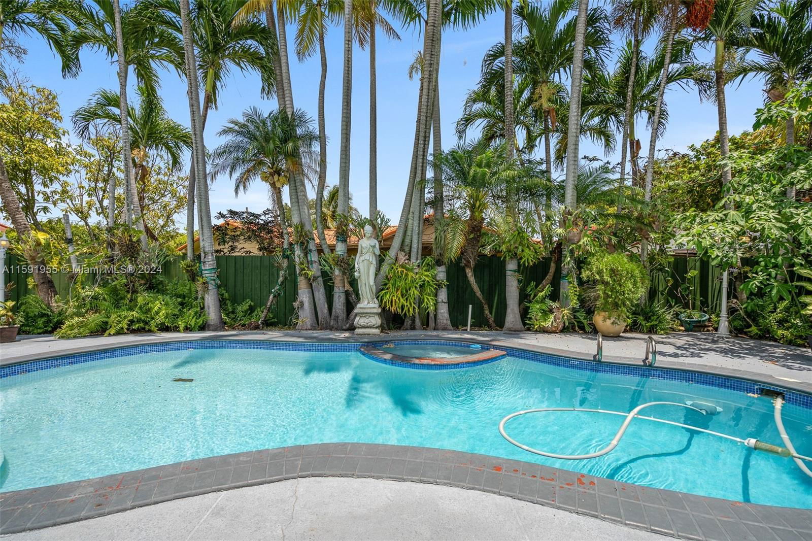 Real estate property located at 9111 12th St, Miami-dade, Westgate Gdns, Miami, FL