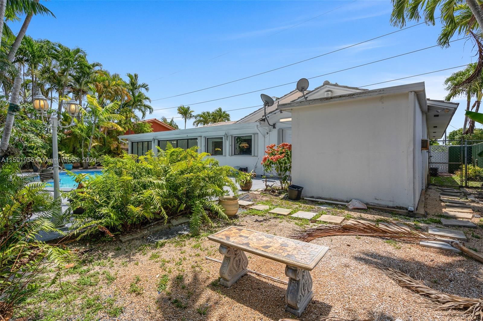 Real estate property located at 9111 12th St, Miami-dade, Westgate Gdns, Miami, FL