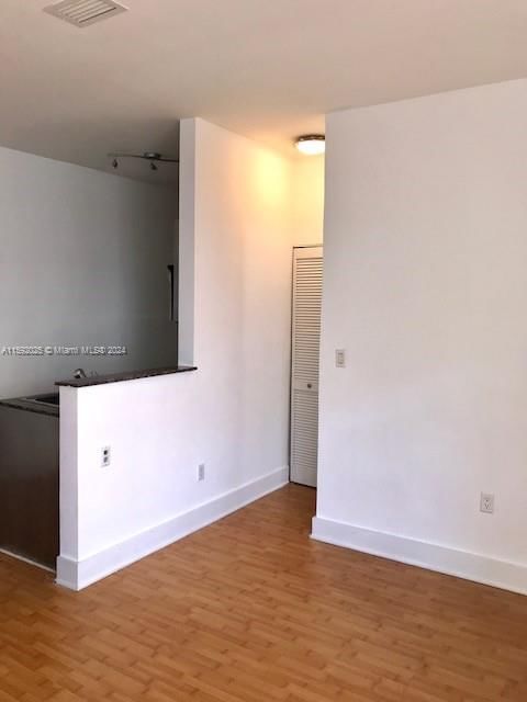 Real estate property located at 1000 Meridian Ave #2, Miami-dade, The Ambassador Condo, Miami Beach, FL