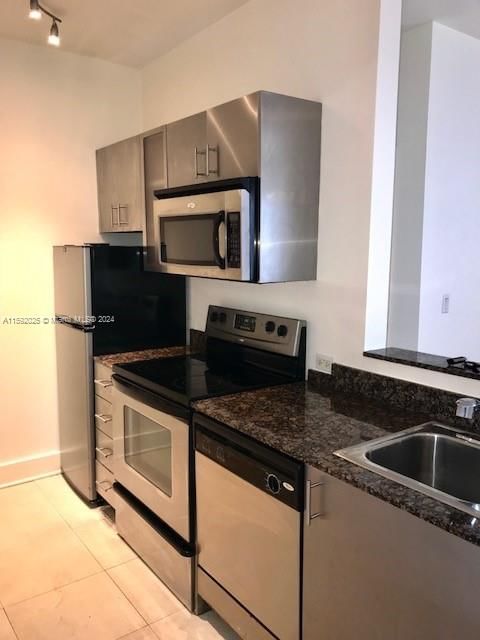 Real estate property located at 1000 Meridian Ave #2, Miami-dade, The Ambassador Condo, Miami Beach, FL