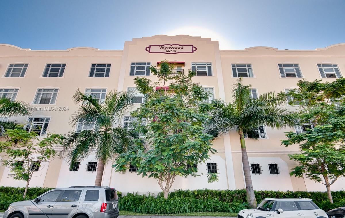 Real estate property located at 250 23rd St #204, Miami-Dade County, Miami, FL