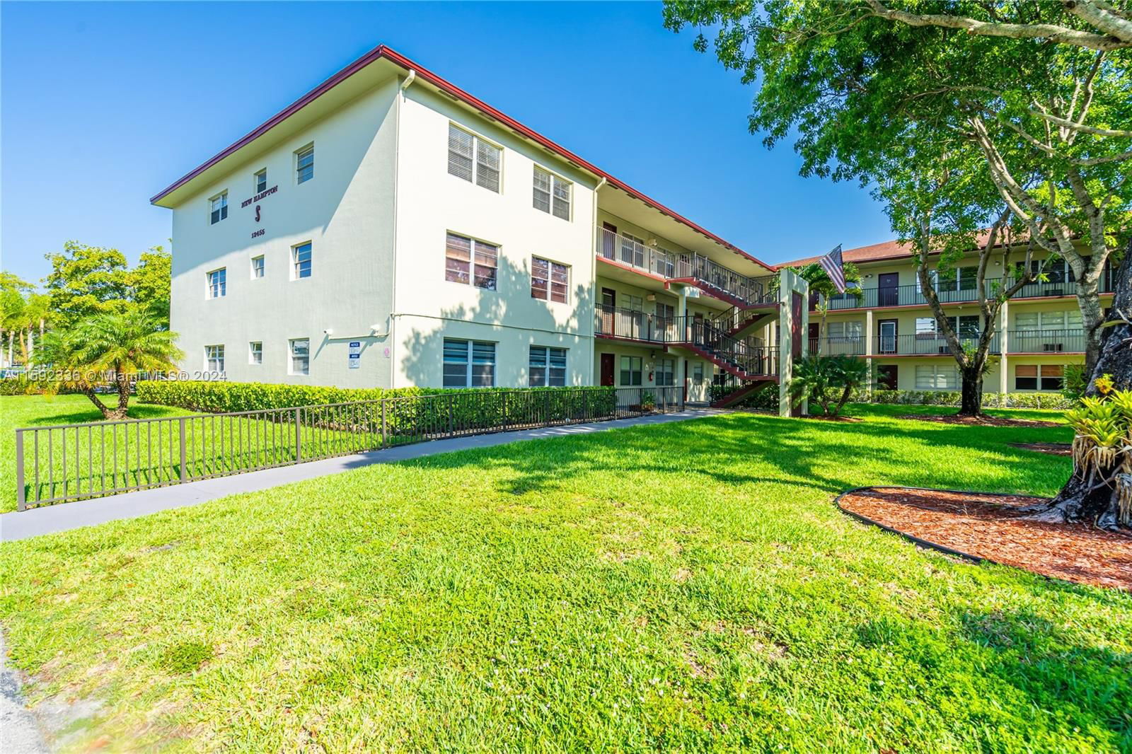 Real estate property located at 13455 3rd St #101S, Broward, NEW HAMPTON AT CENTURY VI, Pembroke Pines, FL