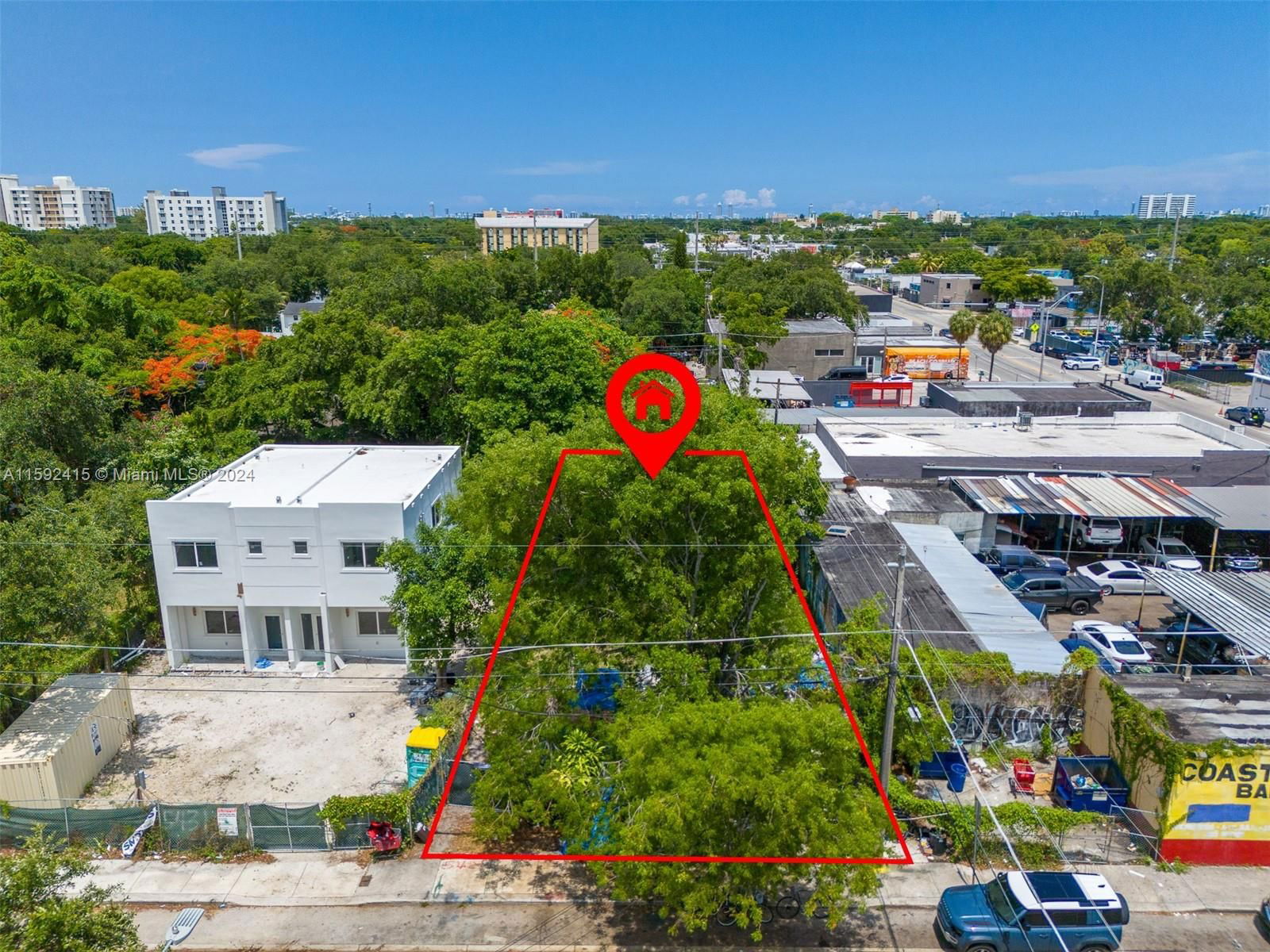 Real estate property located at 5421 5th Ave, Miami-Dade, BUENA VISTA GARDENS, Miami, FL