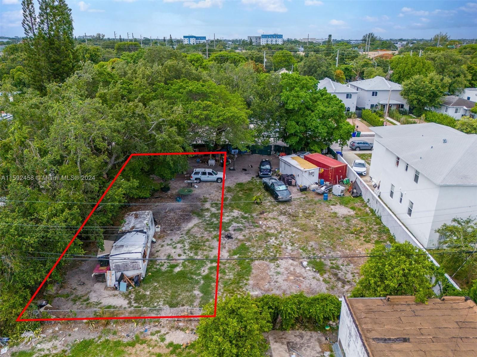 Real estate property located at 6775 4th Ave, Miami-Dade, GROVELAND PK, Miami, FL