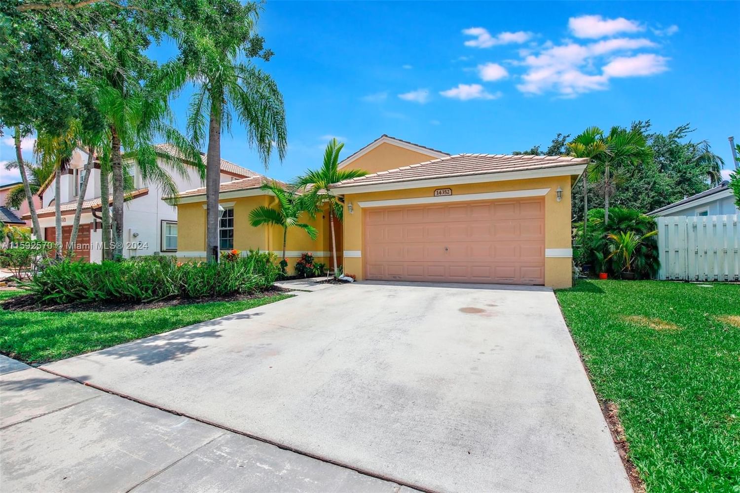 Real estate property located at 14352 14th Ct, Broward County, PEMBROKE FALLS PHASE 6, Pembroke Pines, FL