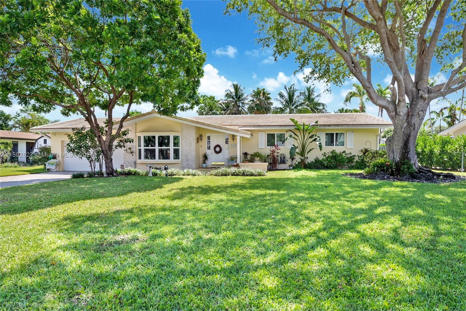 Real estate property located at 15645 77th Ave, Miami-Dade, PALMETTO ROAD ESTS, Palmetto Bay, FL