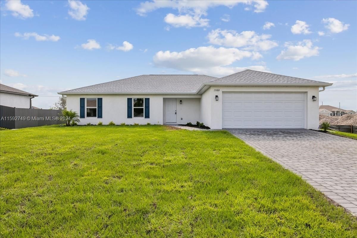 Real estate property located at 1900 2nd Pl, Lee, Cape Coral, Cape Coral, FL