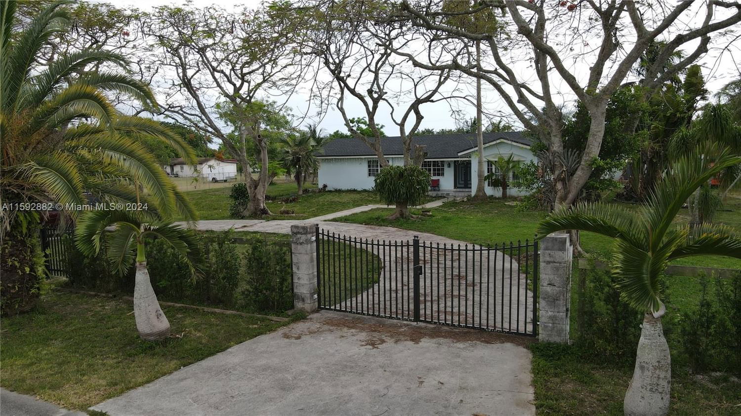 Real estate property located at 20970 236th St, Miami-Dade County, REDLAND 1.25, Homestead, FL