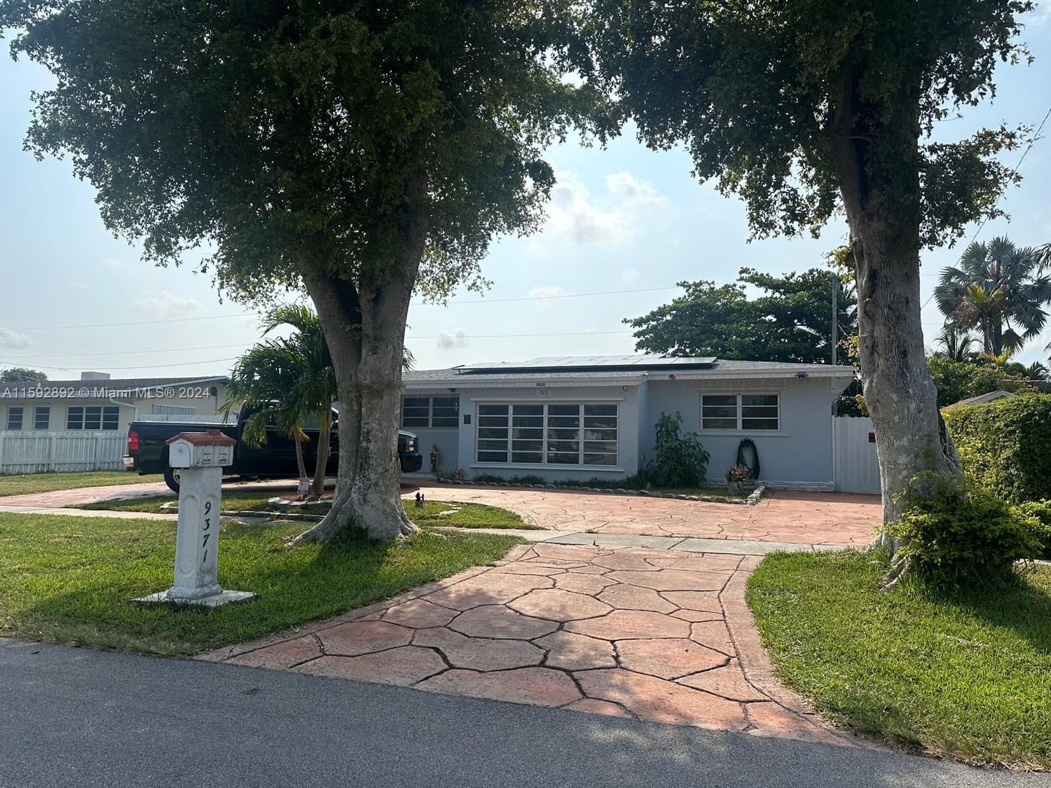 Real estate property located at 9371 Martinique Dr, Miami-Dade County, SOUTH CORAL HOMES SEC 2, Cutler Bay, FL