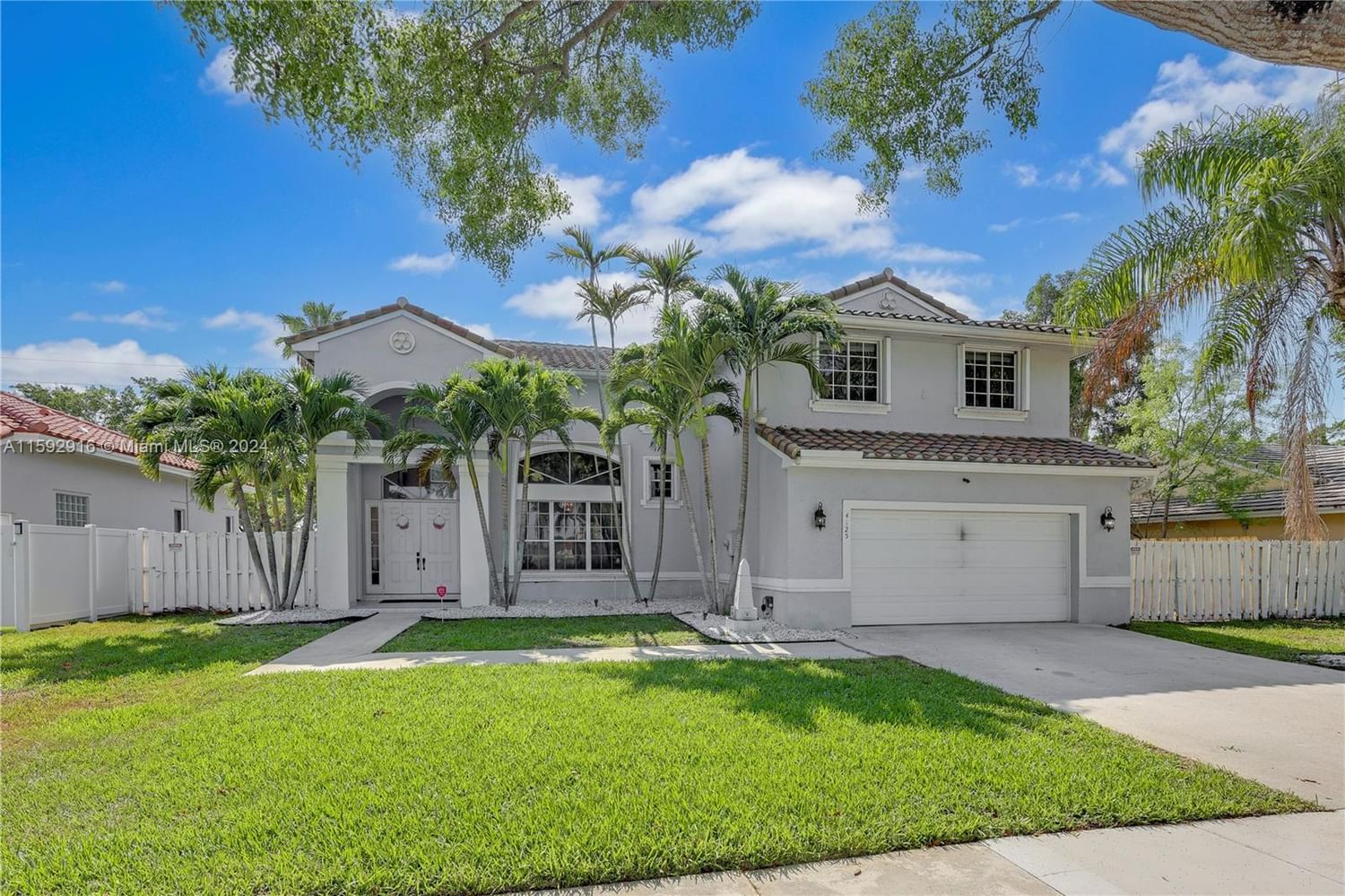 Real estate property located at 4125 148th Ter, Broward County, REPLAT OF COUNTRY LAKES, Miramar, FL