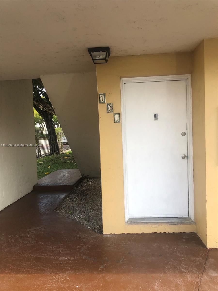 Real estate property located at 8850 Fontainebleau Blvd #101, Miami-Dade, SAN MARCO CONDO, Miami, FL