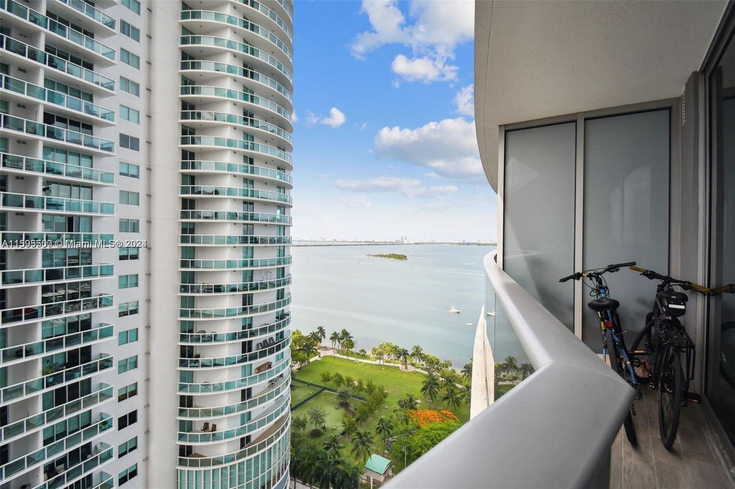 Real estate property located at 488 18th ST. #2009, Miami-Dade, ARIA ON THE BAY CONDO, Miami, FL