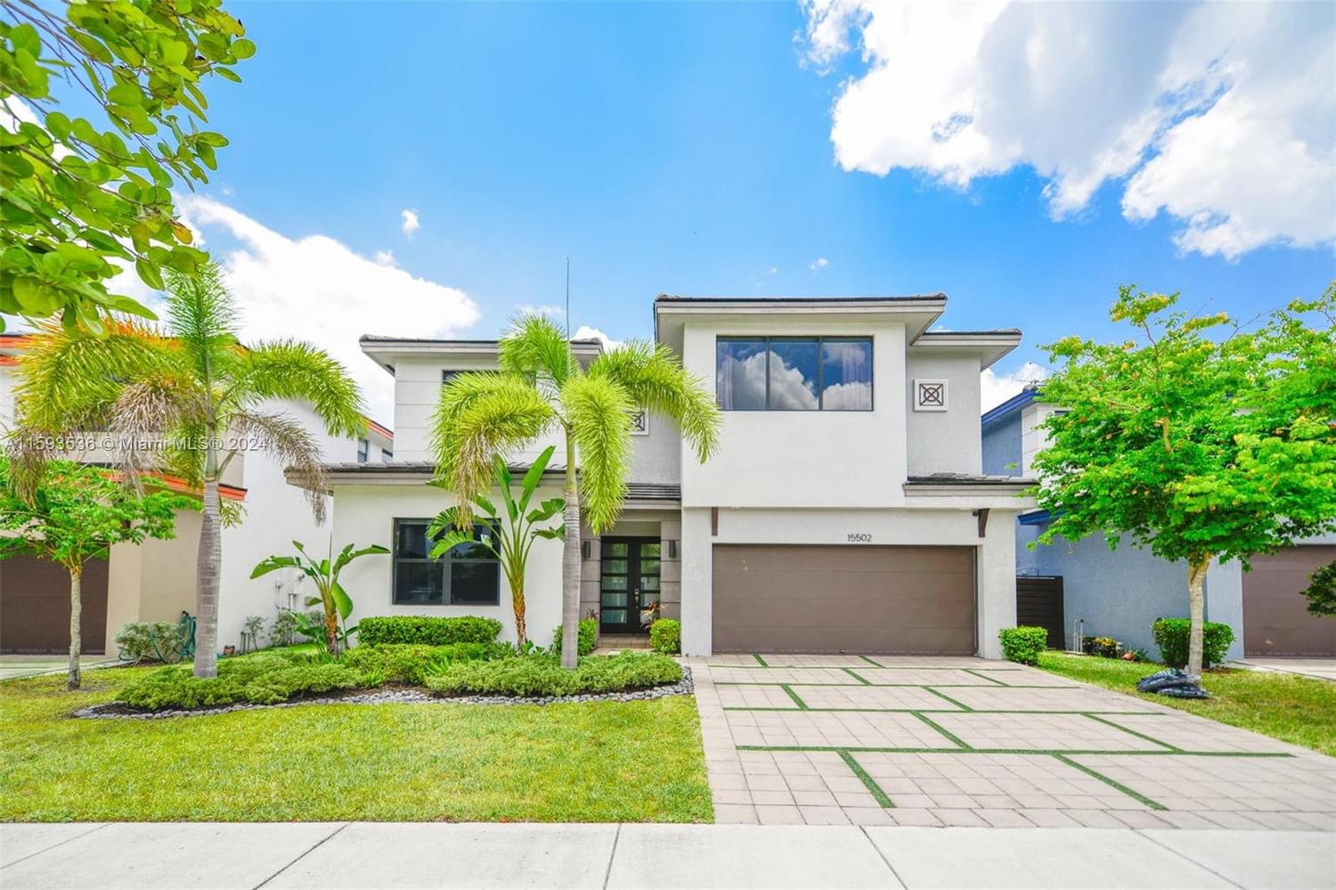 Real estate property located at 15502 88th Ct, Miami-Dade, DUNNWOODY LAKE, Miami Lakes, FL