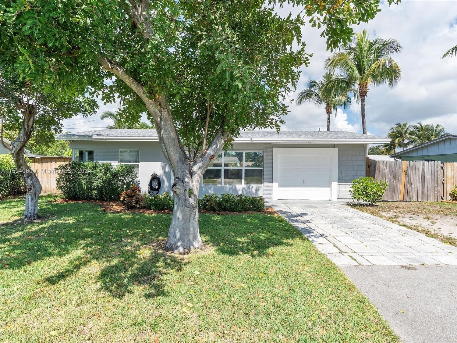 Real estate property located at 3141 10th Ter, Broward County, CRESTHAVEN NO 5, Pompano Beach, FL