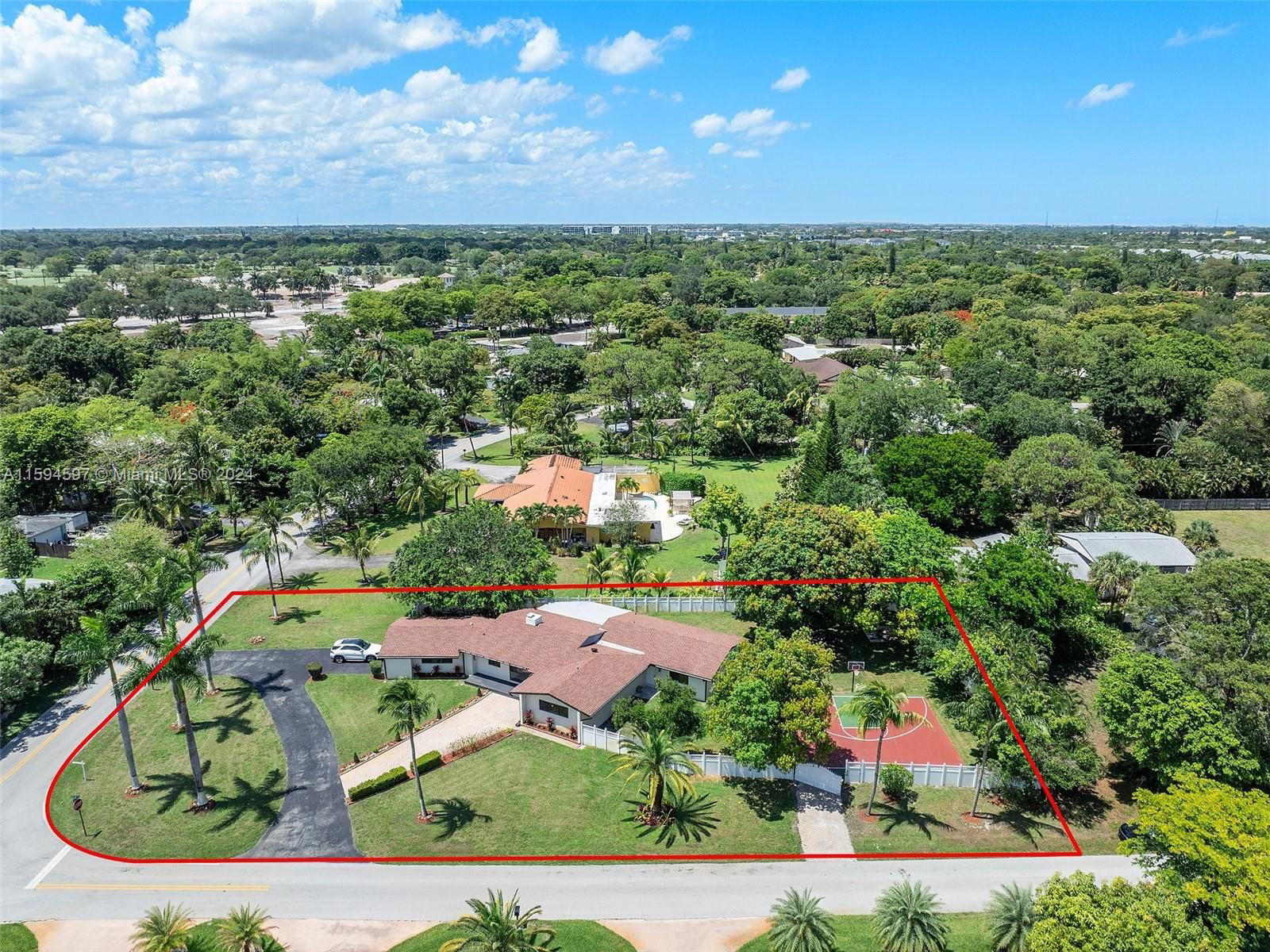 Real estate property located at 720 44th Ave, Broward County, COUNTRY CLUB ESTATES UNIT, Plantation, FL