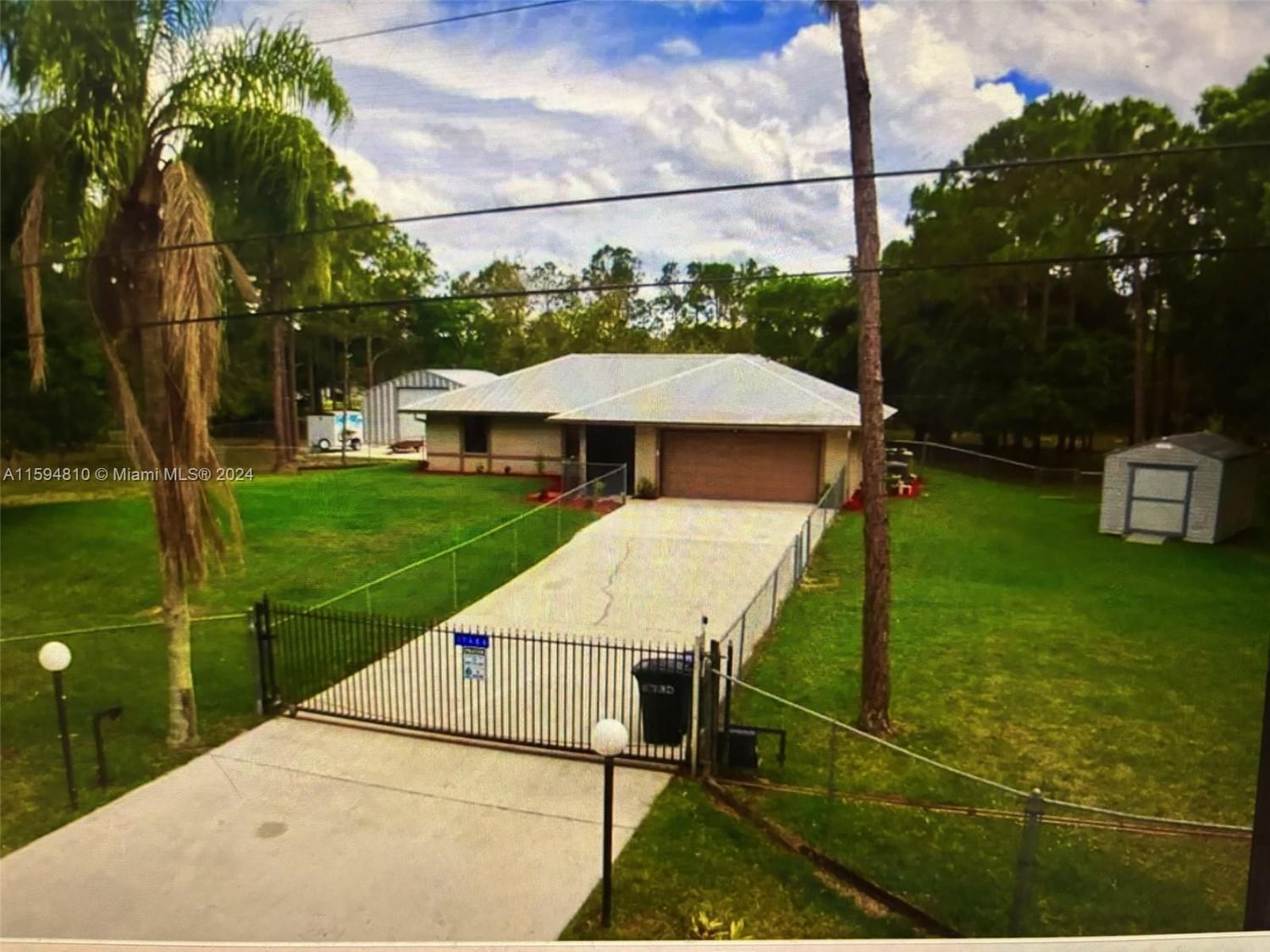 Real estate property located at 17686 77th Ln N, Palm Beach County, Loxahatchee, Loxahatchee, FL