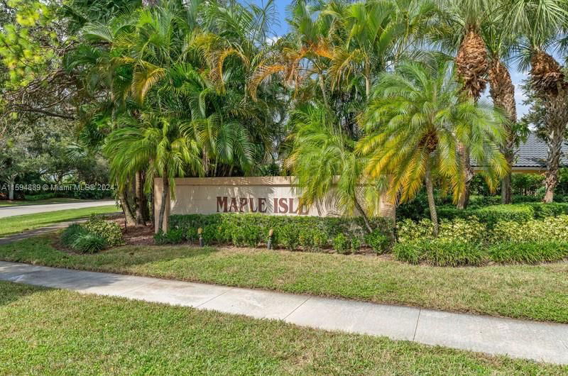 Real estate property located at 105 Waterbridge Lane, Palm Beach County, MAPLE ISLAND, Jupiter, FL