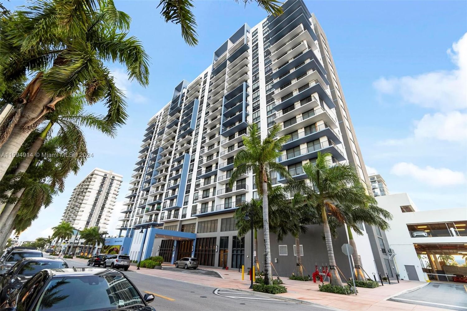 Real estate property located at 5350 84th Ave #1013, Miami-Dade County, 5350 PARK CONDO, Doral, FL