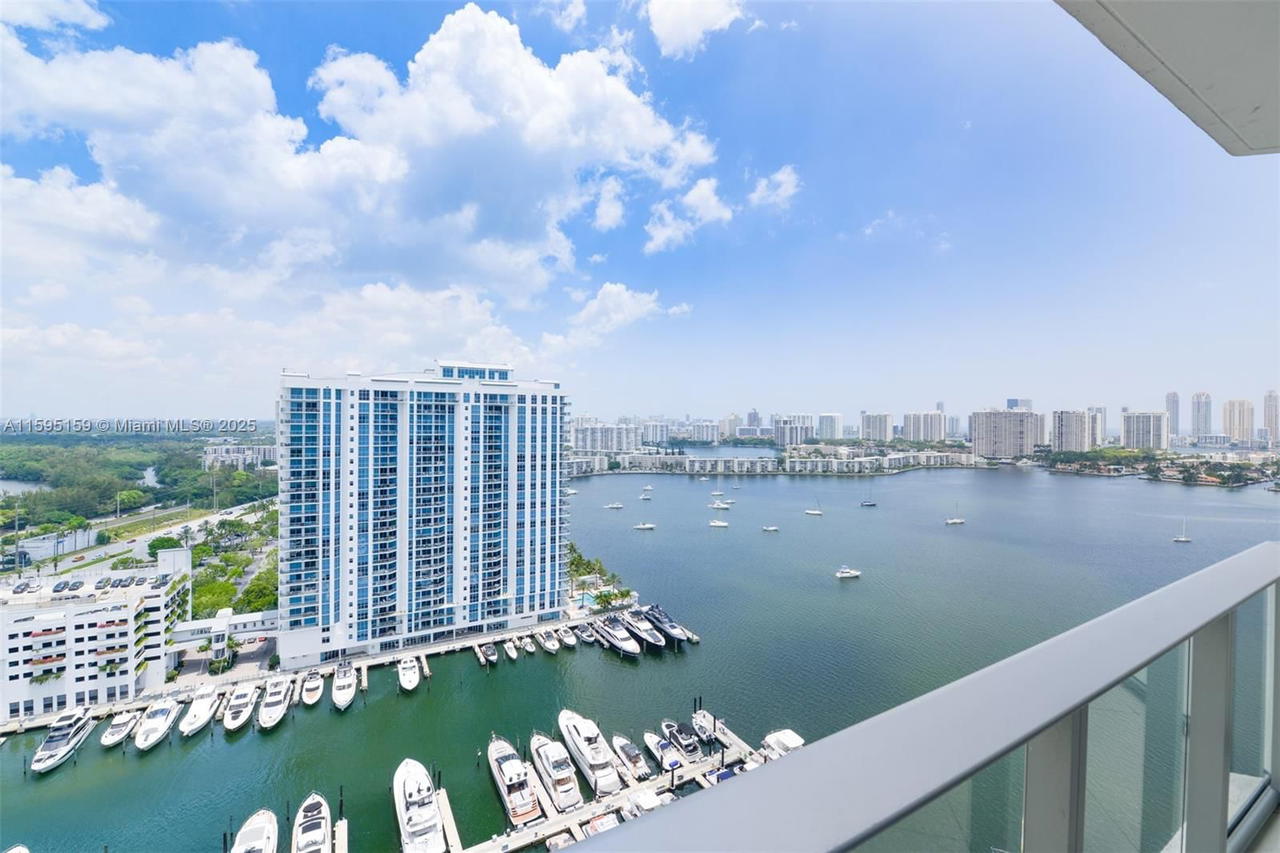 Real estate property located at 17111 Biscayne Blvd #2303, Miami-dade, Marina Palms Residences S, North Miami Beach, FL
