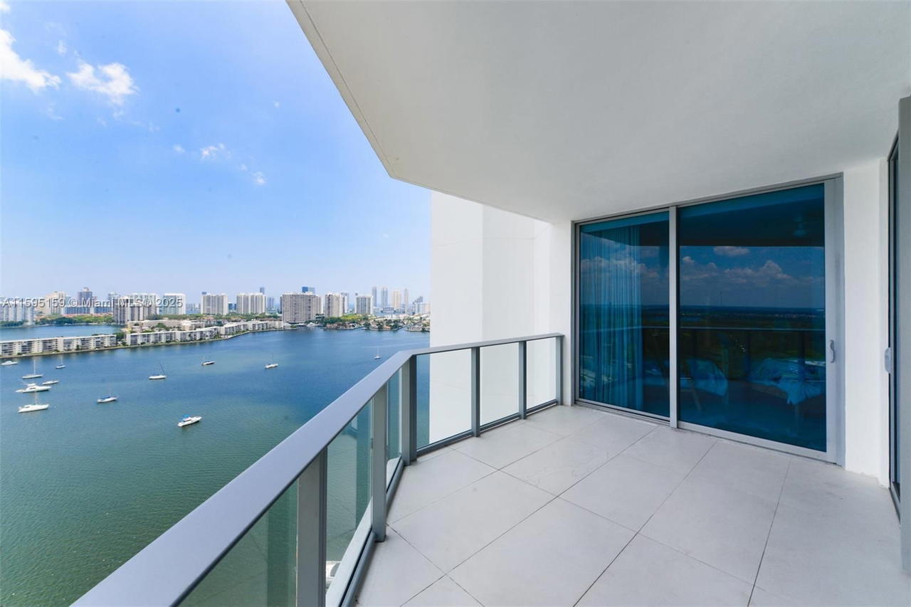 Real estate property located at 17111 Biscayne Blvd #2303, Miami-dade, Marina Palms Residences S, North Miami Beach, FL