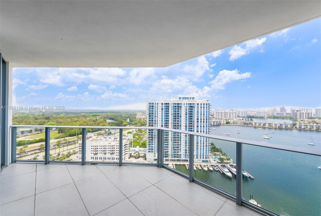 Real estate property located at 17111 Biscayne Blvd #2303, Miami-dade, Marina Palms Residences S, North Miami Beach, FL
