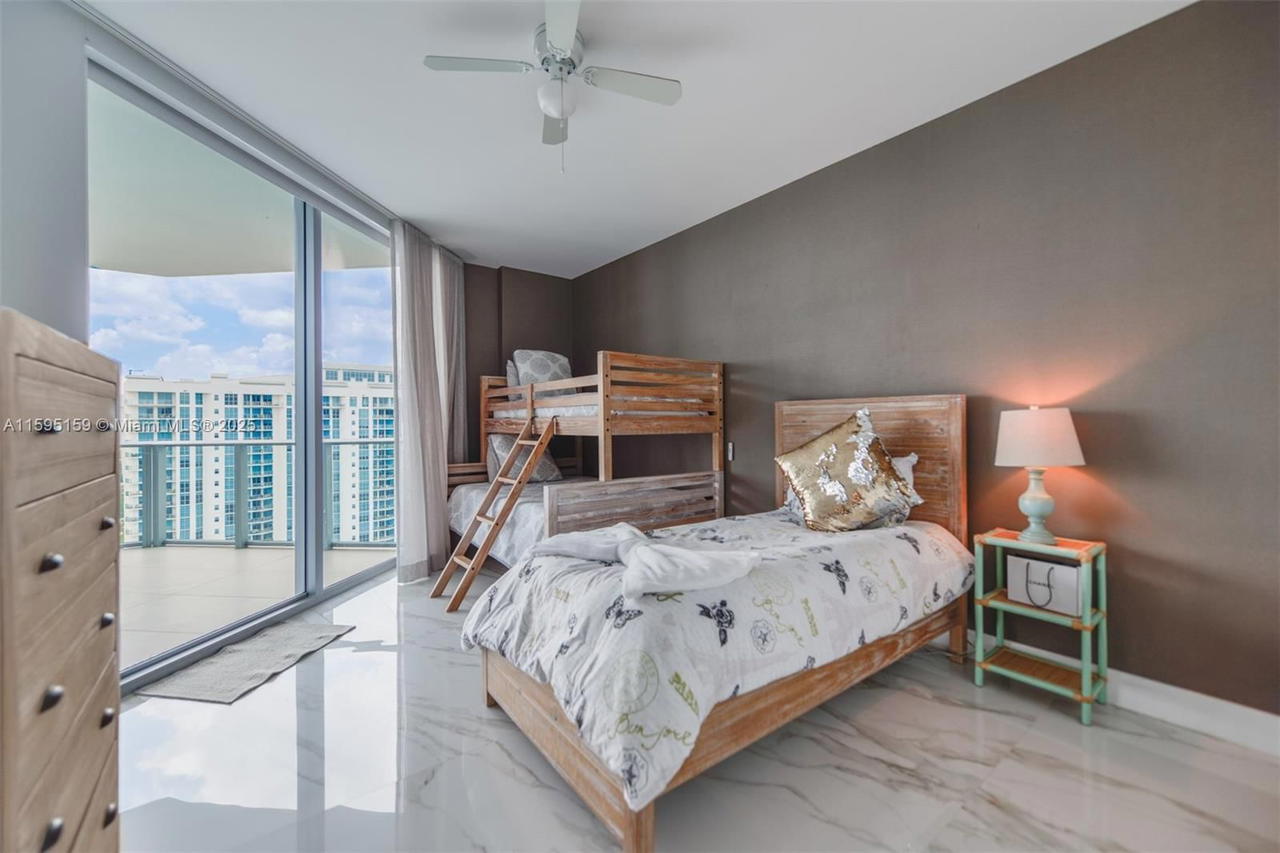 Real estate property located at 17111 Biscayne Blvd #2303, Miami-dade, Marina Palms Residences S, North Miami Beach, FL