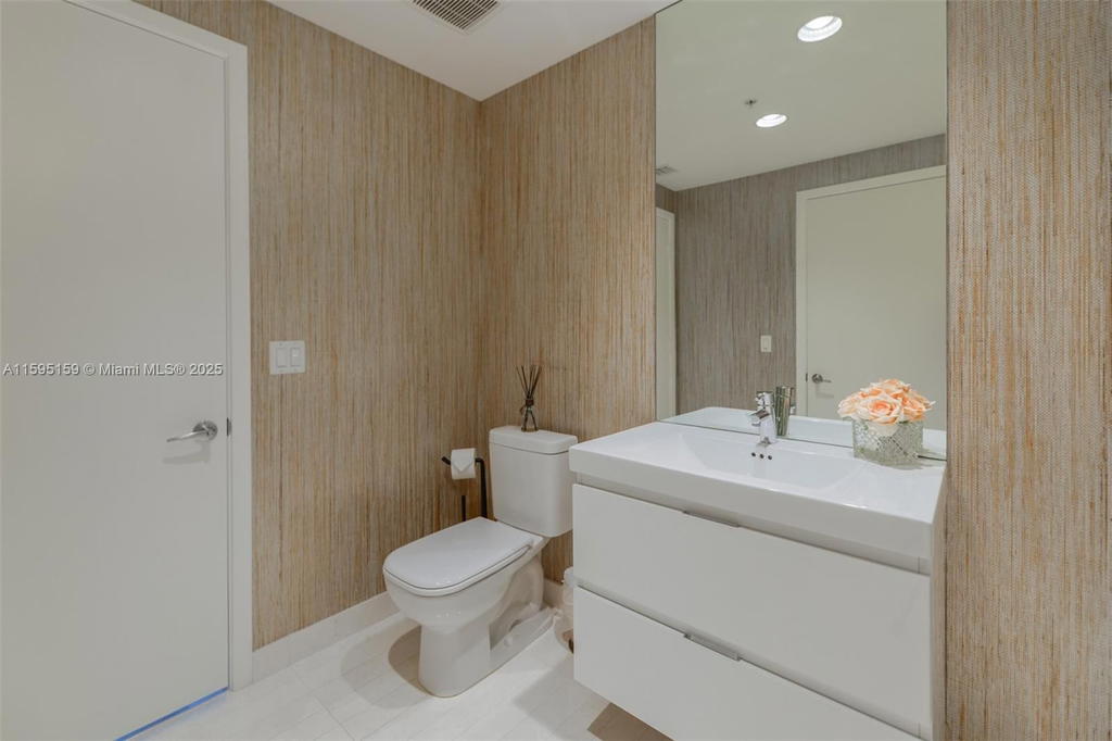 Real estate property located at 17111 Biscayne Blvd #2303, Miami-dade, Marina Palms Residences S, North Miami Beach, FL