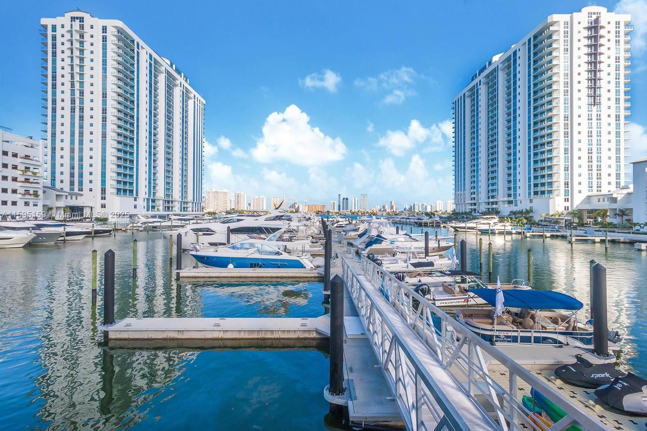 Real estate property located at 17111 Biscayne Blvd #2303, Miami-dade, Marina Palms Residences S, North Miami Beach, FL