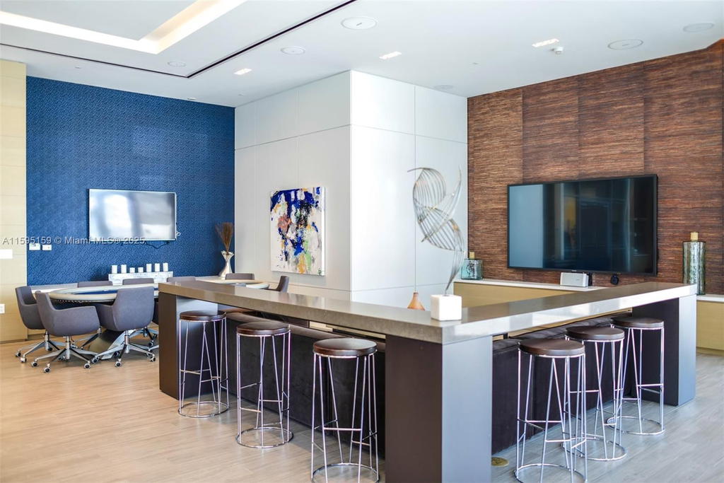 Real estate property located at 17111 Biscayne Blvd #2303, Miami-dade, Marina Palms Residences S, North Miami Beach, FL
