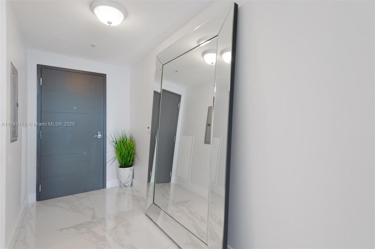 Real estate property located at 17111 Biscayne Blvd #2303, Miami-dade, Marina Palms Residences S, North Miami Beach, FL