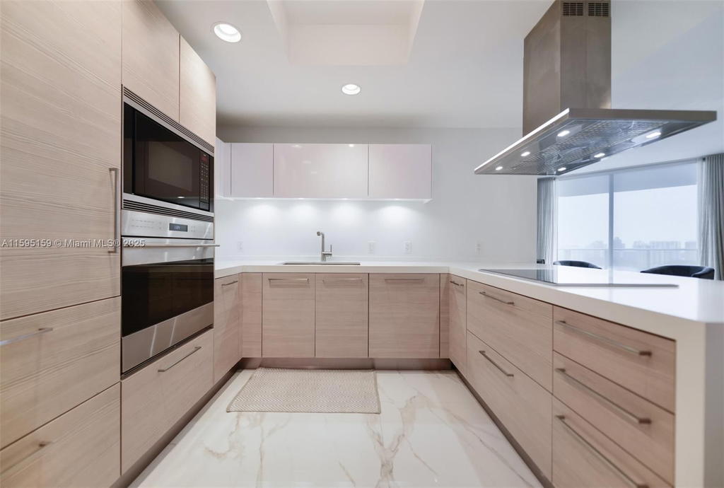 Real estate property located at 17111 Biscayne Blvd #2303, Miami-dade, Marina Palms Residences S, North Miami Beach, FL