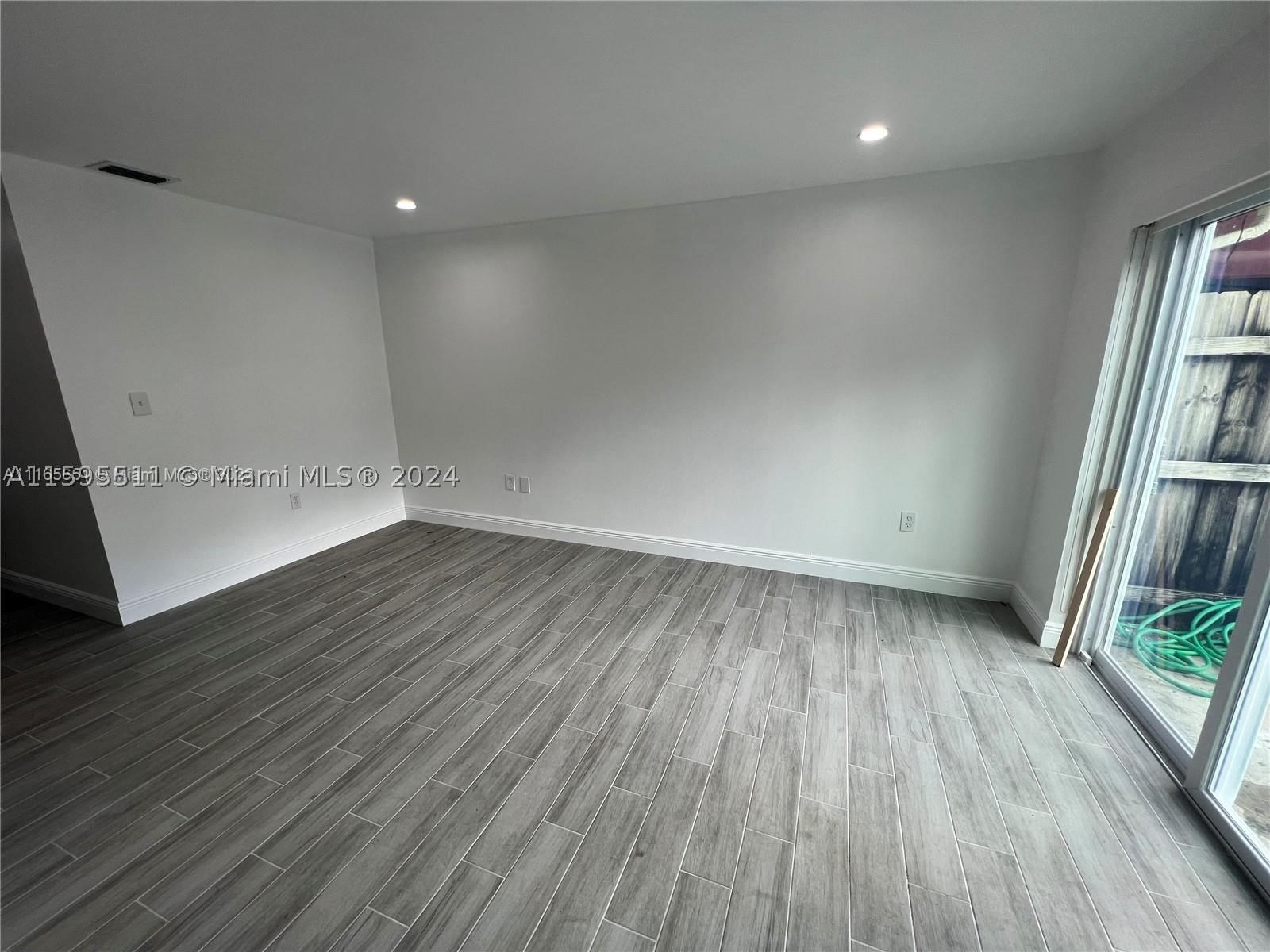 Real estate property located at 2050 122nd Ave #22, Miami-dade, Brisas Del Lago Condo, Miami, FL