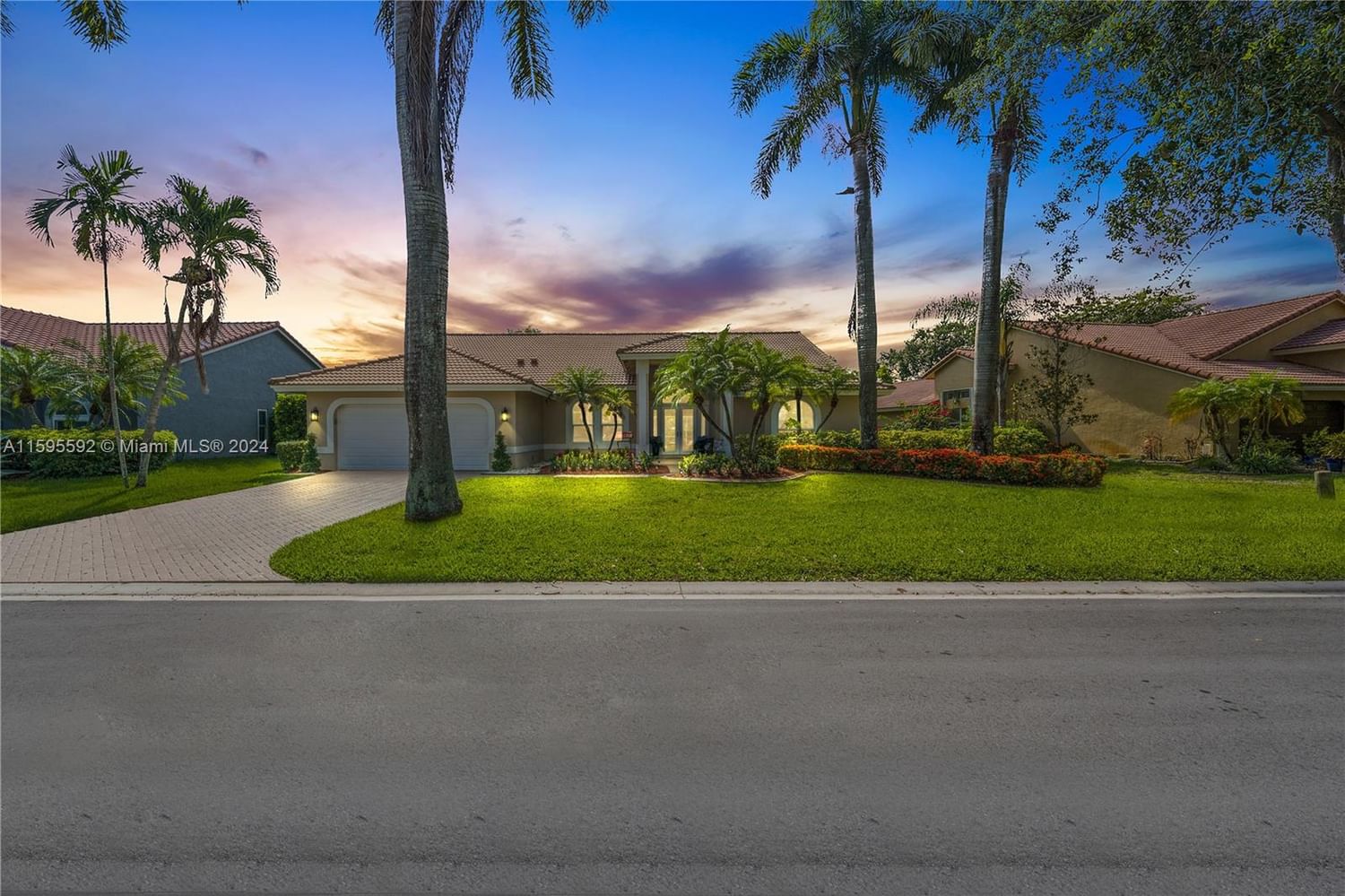 Real estate property located at 5443 107th Ave, Broward County, KENSINGTON, Coral Springs, FL