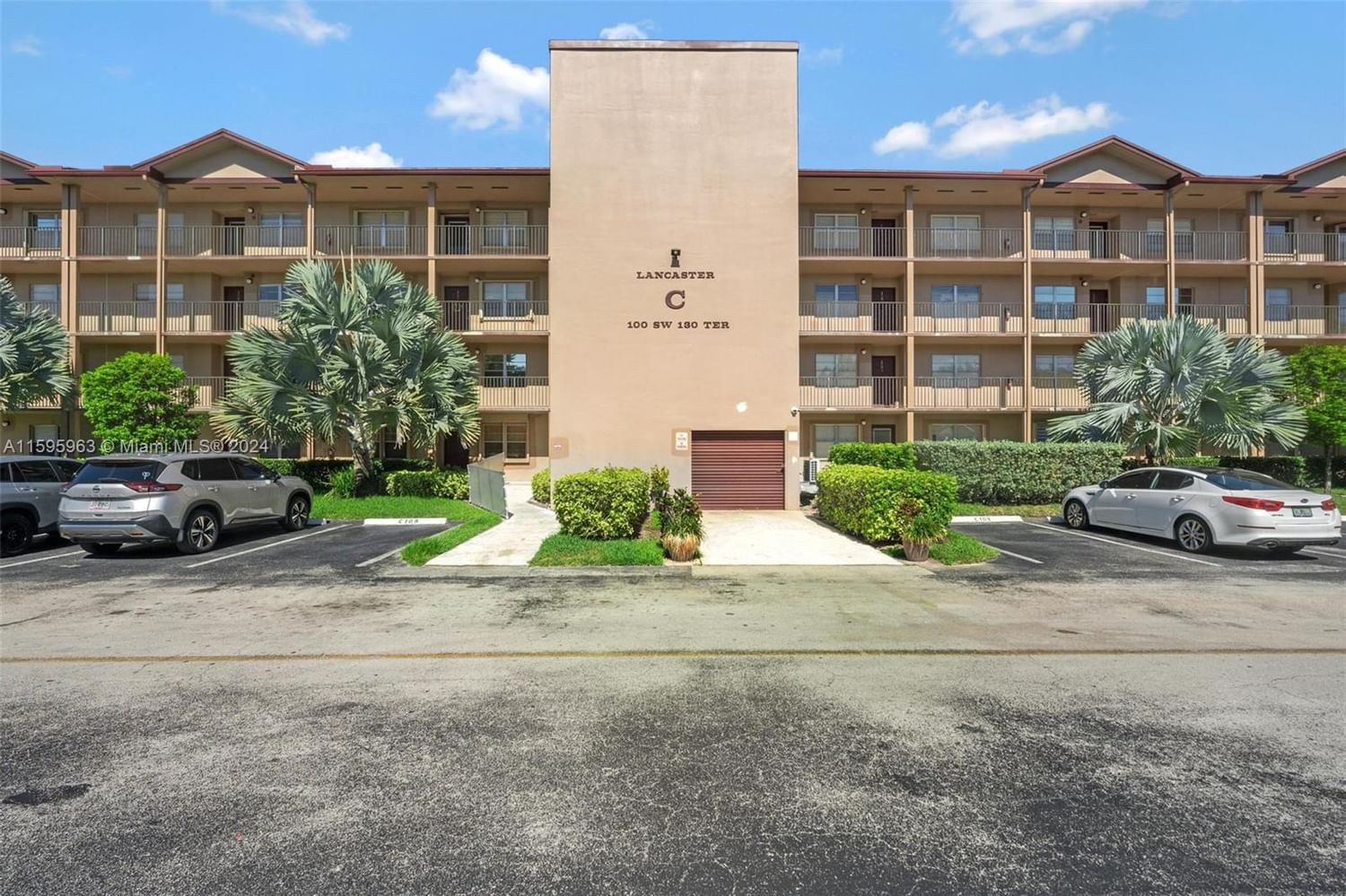 Real estate property located at 100 130th Ter #412C, Broward County, LANCASTER AT CENTURY VILL, Pembroke Pines, FL