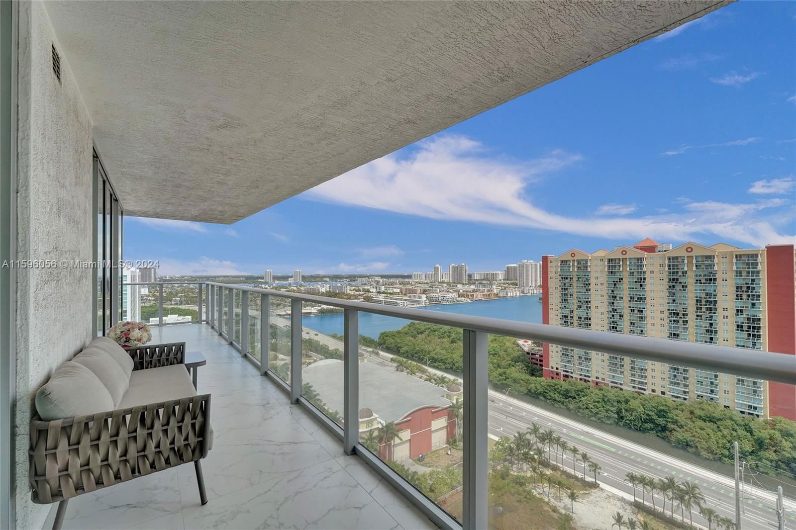 Real estate property located at 330 Sunny Isles Blvd #5-2101, Miami-dade, Parque Towers Condo, Sunny Isles Beach, FL