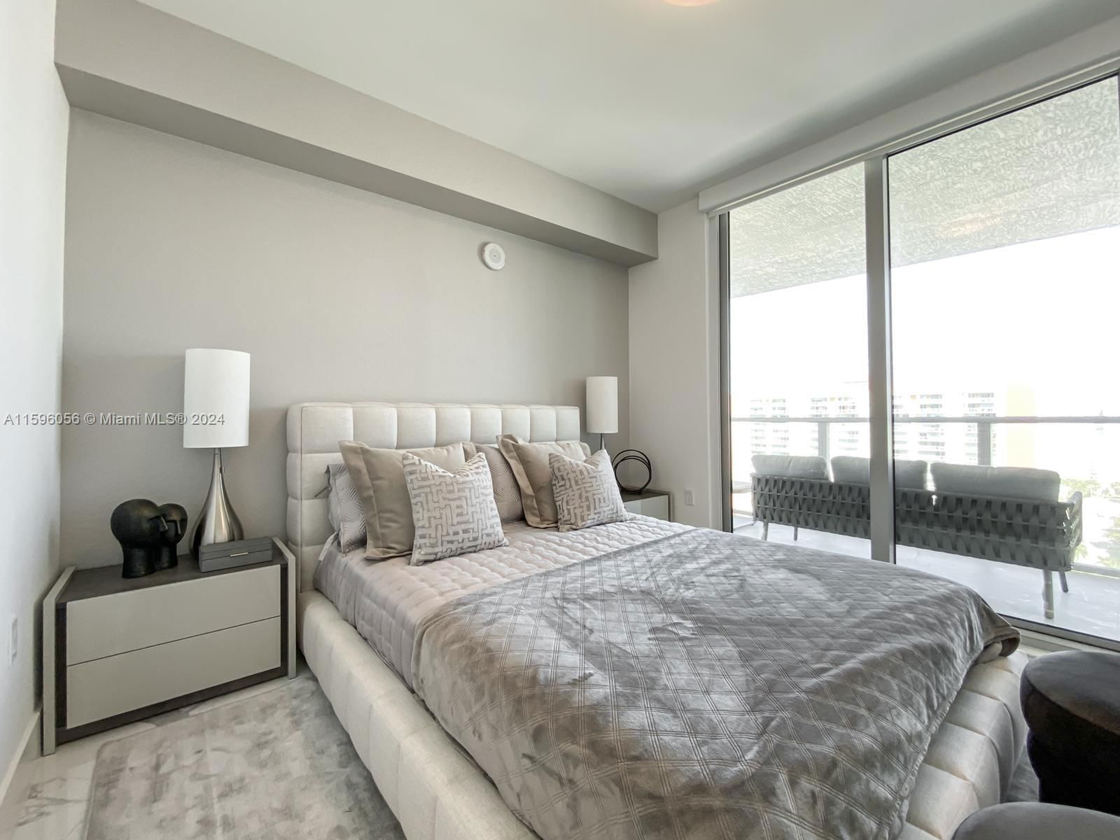 Real estate property located at 330 Sunny Isles Blvd #5-2101, Miami-dade, Parque Towers Condo, Sunny Isles Beach, FL