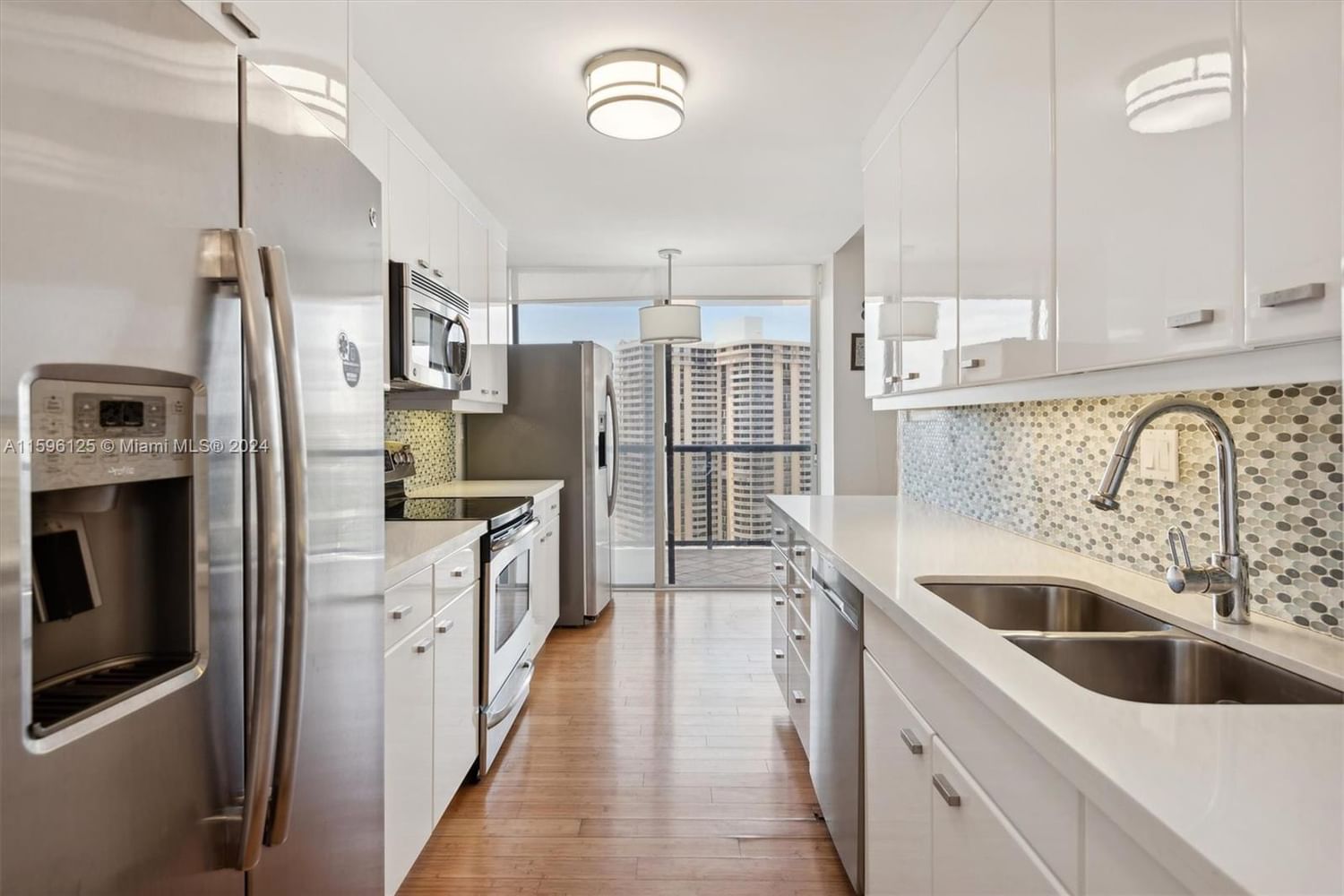 Real estate property located at 19667 Turnberry Way #22L, Miami-dade, Turnberry Isle South Cond, Aventura, FL