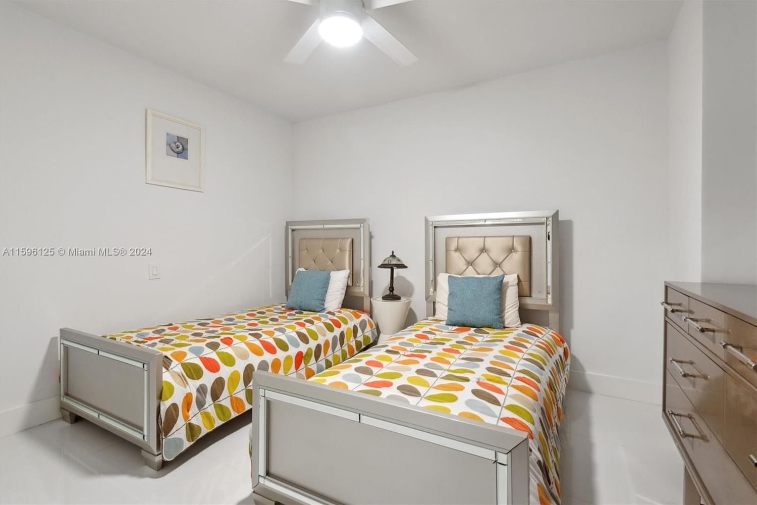 Real estate property located at 19667 Turnberry Way #22L, Miami-dade, Turnberry Isle South Cond, Aventura, FL