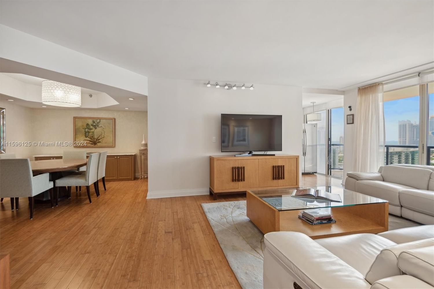 Real estate property located at 19667 Turnberry Way #22L, Miami-dade, Turnberry Isle South Cond, Aventura, FL