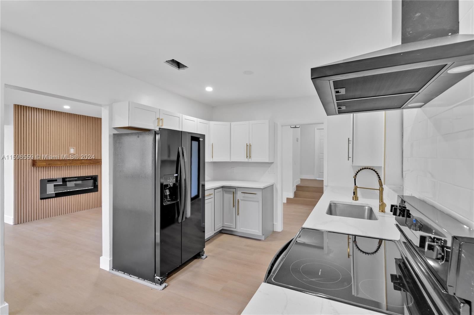 Real estate property located at 330 29th Ave, Broward, Midland 1st Add, Fort Lauderdale, FL