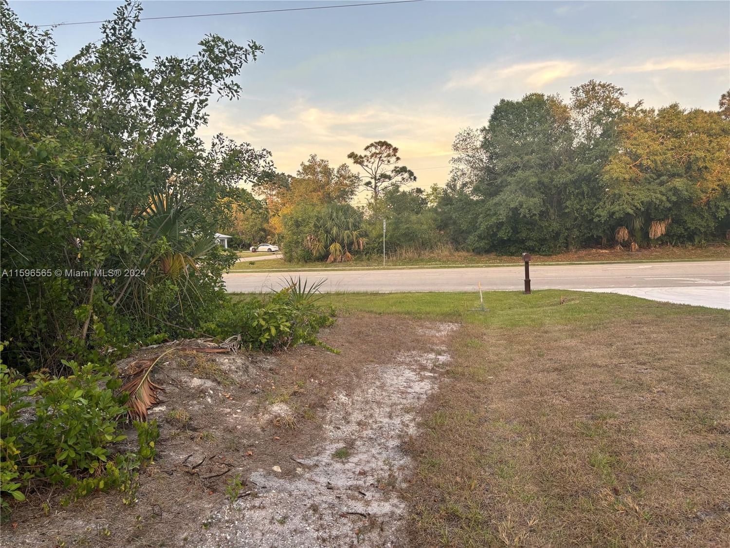 Real estate property located at 4572 Savona Blvd, St Lucie, PORT ST LUCIE SECTION 33, Port St. Lucie, FL