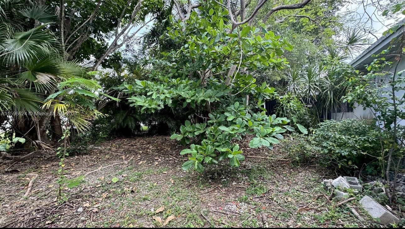 Real estate property located at 6320 62nd Ter, Miami-Dade County, TWIN LAKE MANOR SUB, South Miami, FL
