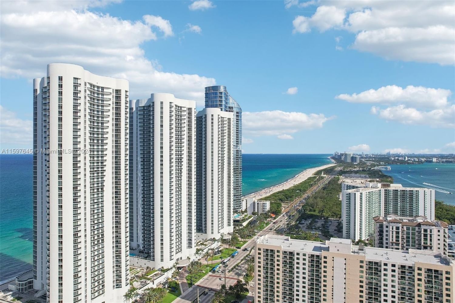 Real estate property located at 16001 Collins Ave #2206, Miami-Dade County, TDR TOWER I CONDO, Sunny Isles Beach, FL