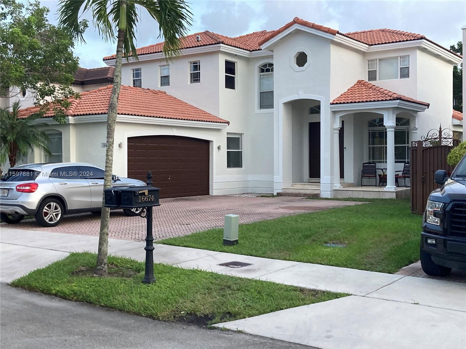 Real estate property located at 16650 61st Ln, Miami-Dade, PETES PLACE, Miami, FL