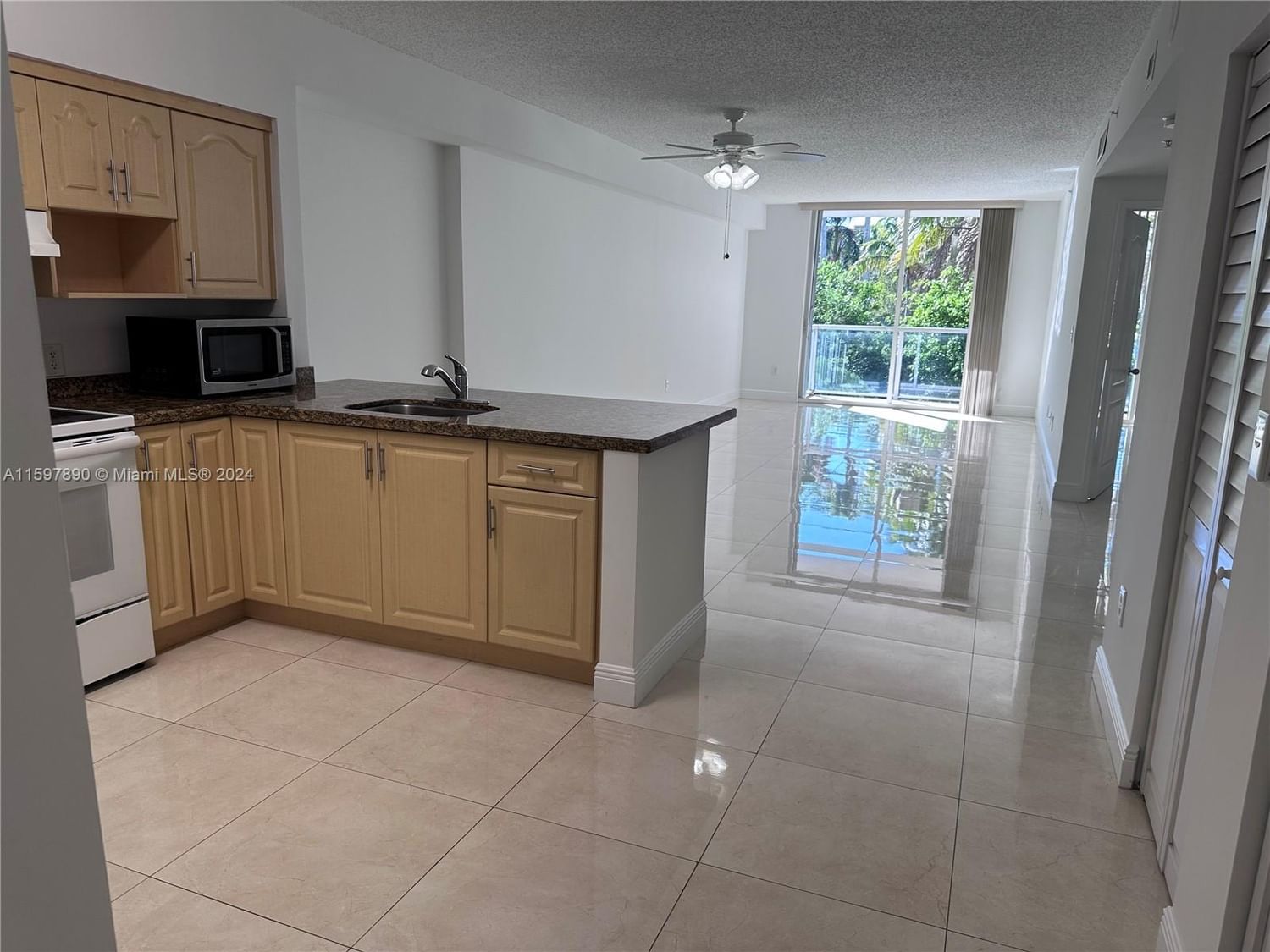 Real estate property located at 5099 7th St #205, Miami-Dade County, BLUE LAGOON CONDO, Miami, FL