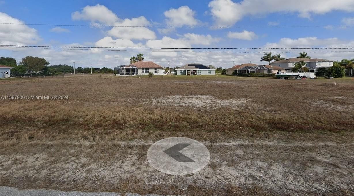 Real estate property located at 2025 3rd. Street, Lee County, C4, Cape Coral, FL