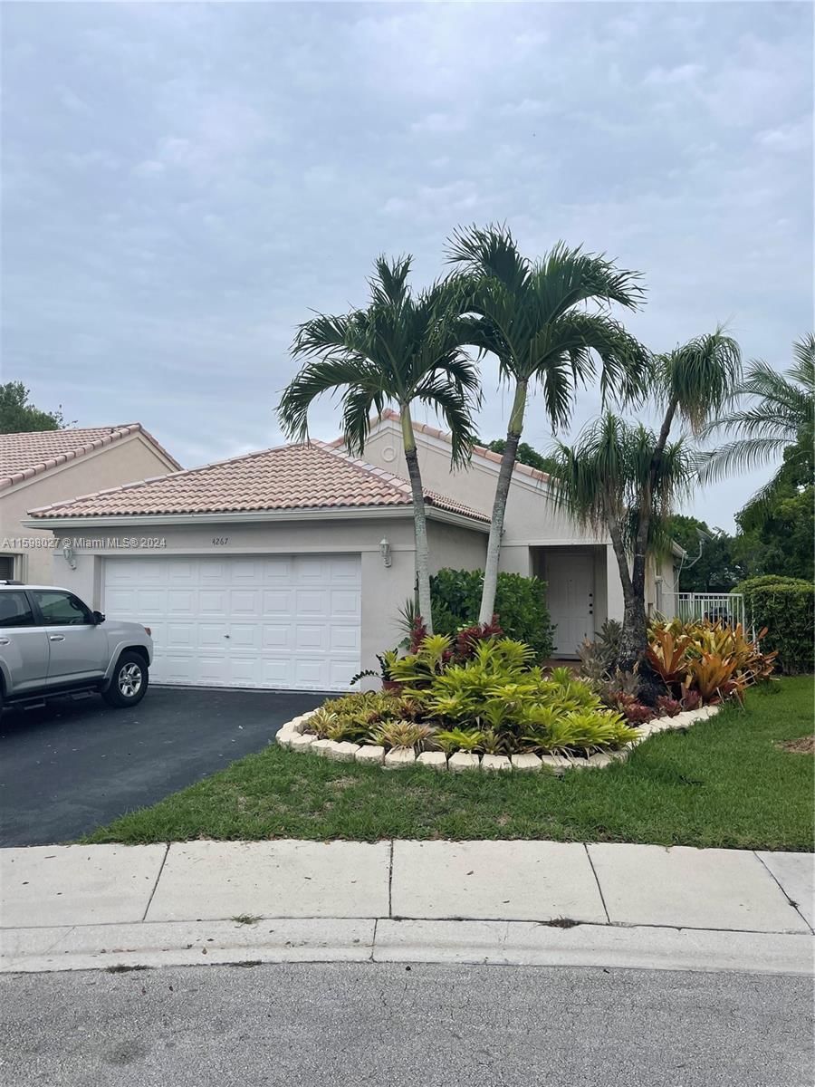 Real estate property located at 4267 Ironwood Ct, Broward County, SECTOR 8 9 AND 10, Weston, FL