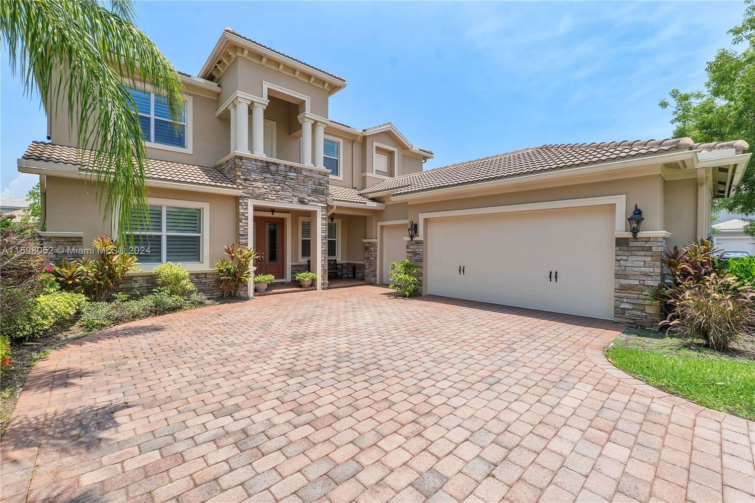 Real estate property located at 8947 Cypress Grove Ln, Palm Beach County, DILLRUN ESTATES, Royal Palm Beach, FL