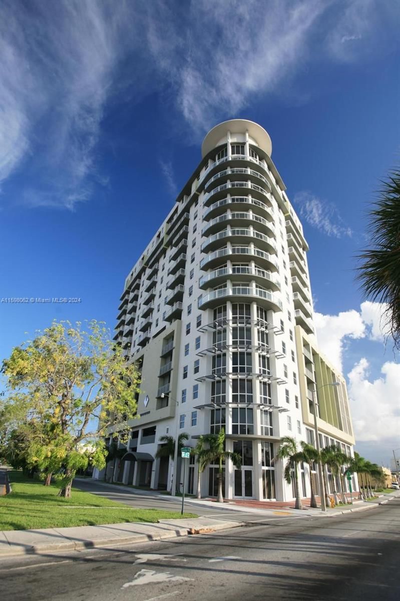 Real estate property located at 1 Glen Royal Pkwy #809, Miami-Dade, ALTOS DE MIAMI CONDO, Miami, FL